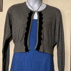 🖤 Torrid Grey with Black Lace Cropped Cardigan